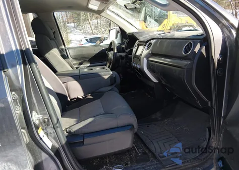 2014 Toyota Tundra Sr5 5.7L V8 z USA, uszkodzony, nr VIN 5TFUY5F17EX332412